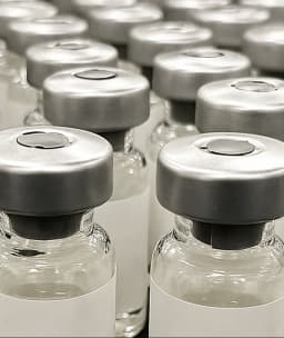 What's the Difference Between Anti-Wrinkle Injections and Fillers?