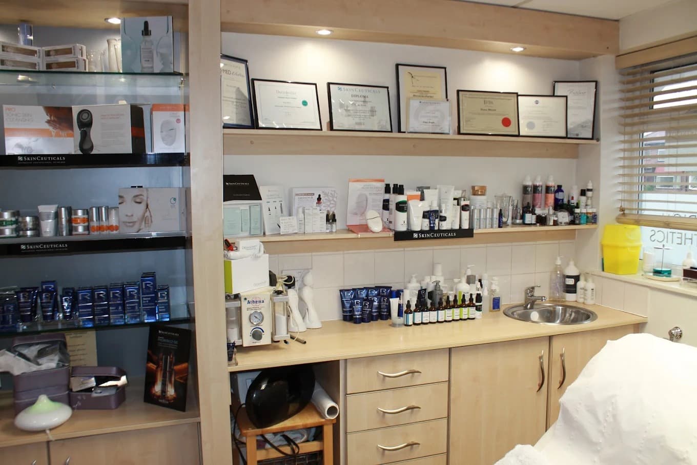 Diane Nivern Clinic Ltd