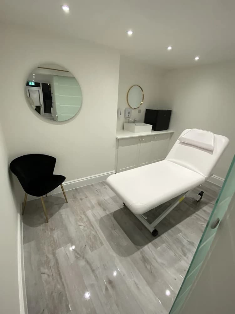 Natural Nurse Aesthetics