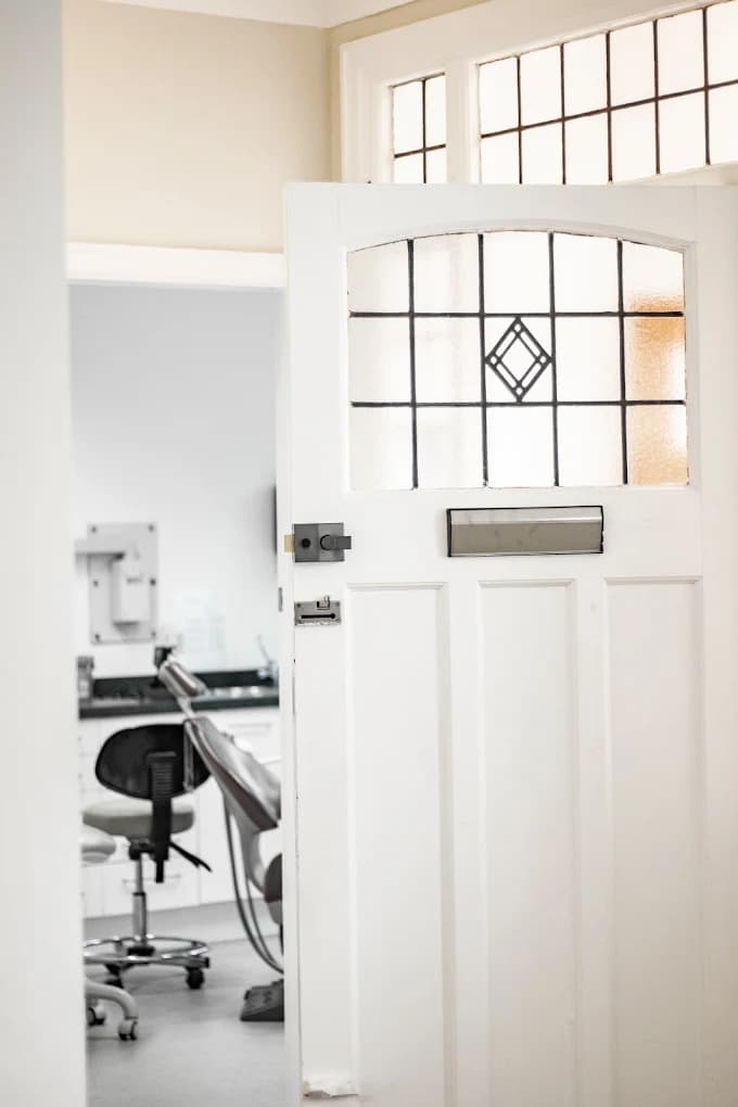 Ringway Dental - Cosmetic and Implant Dentistry- Manchester