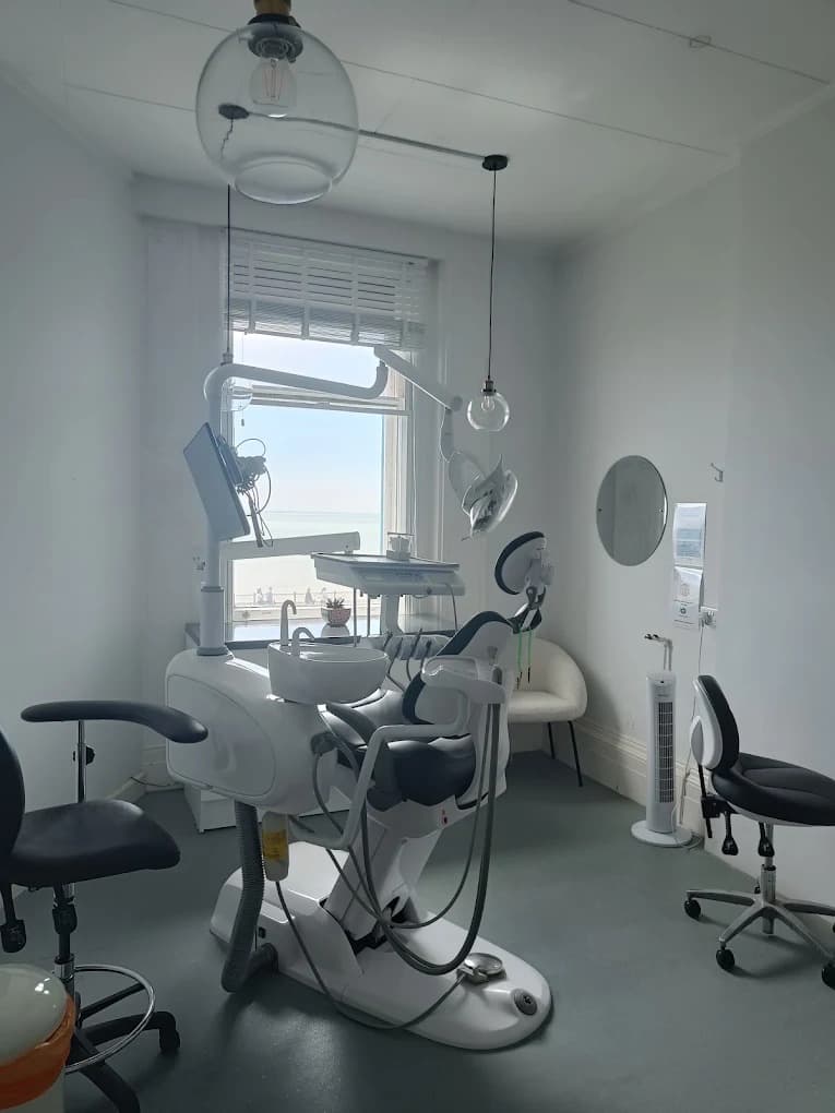 A.G.Smiles (Previously The Carlisle Parade Dental Practice)