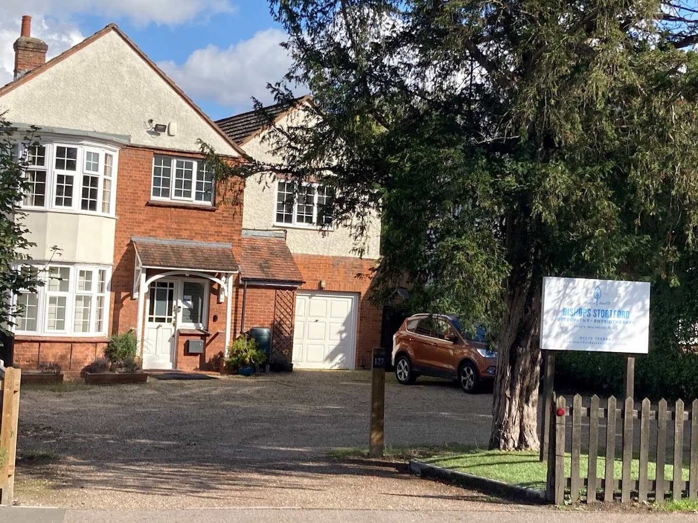 Dr Anita Dhunna Bishops Stortford Cosmetic Clinic