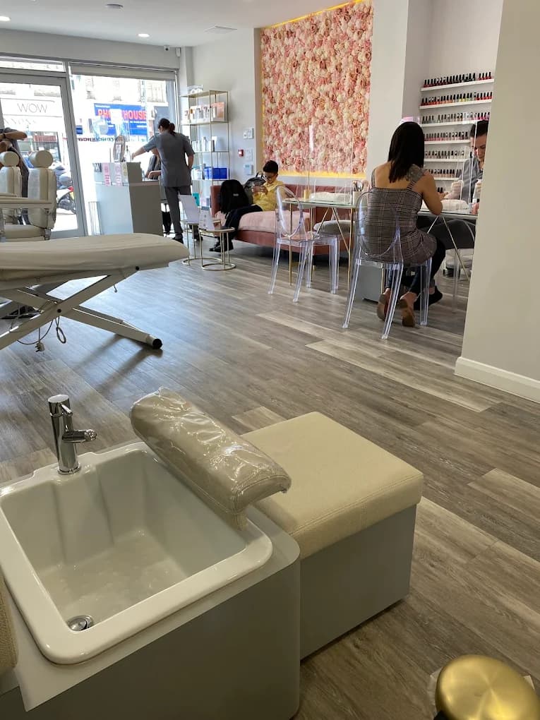 Wow Brow and Lash Bar