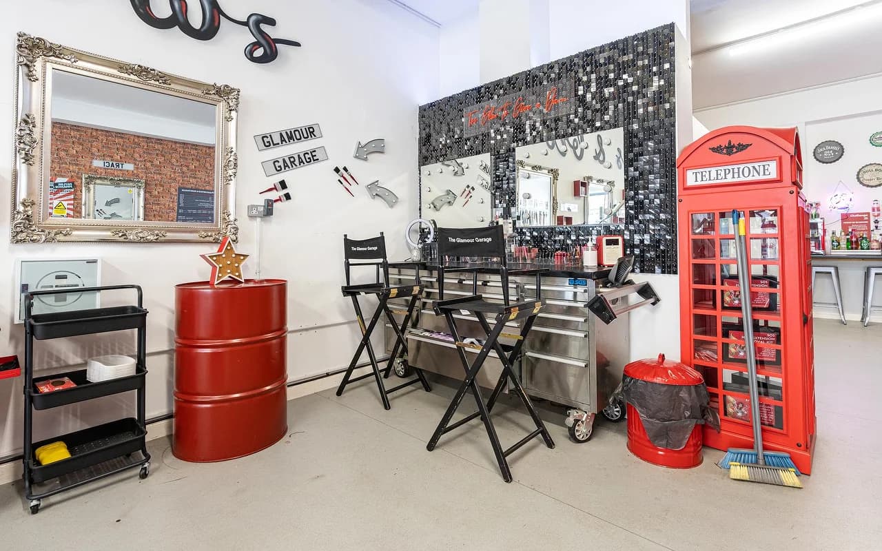 The Glamour Garage Clinic