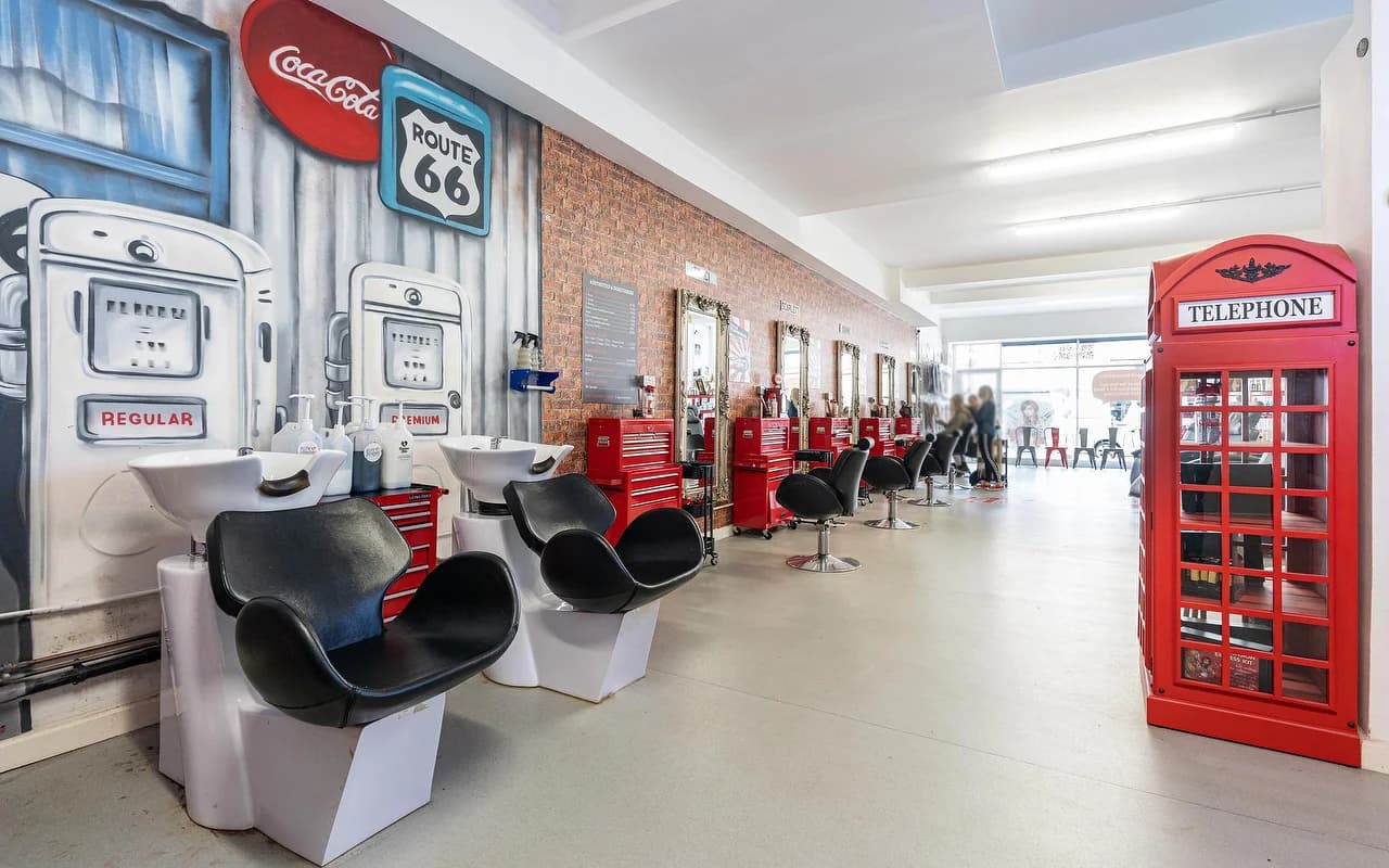 The Glamour Garage Clinic