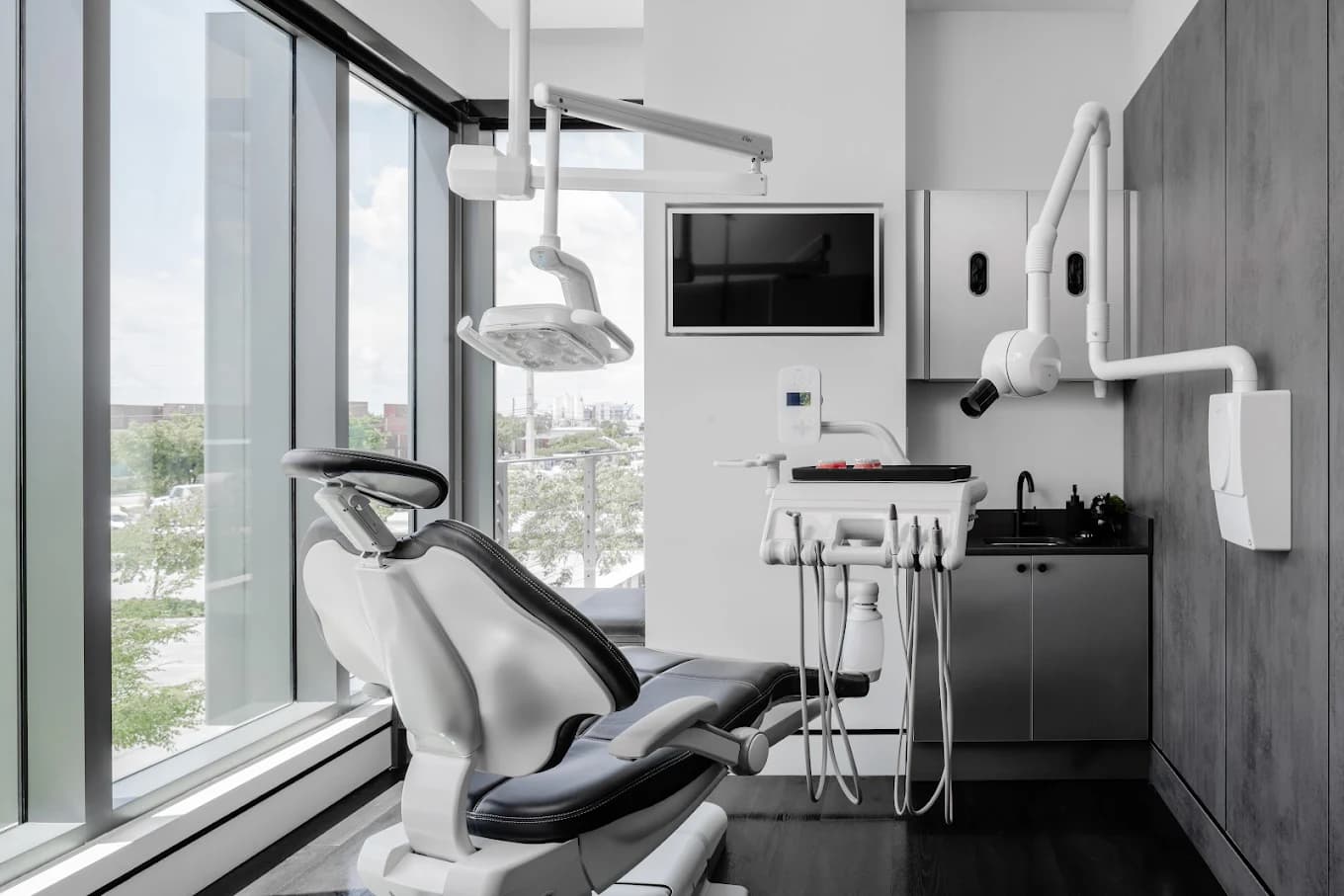 Miamidentist4u by Javier Andrade DDS