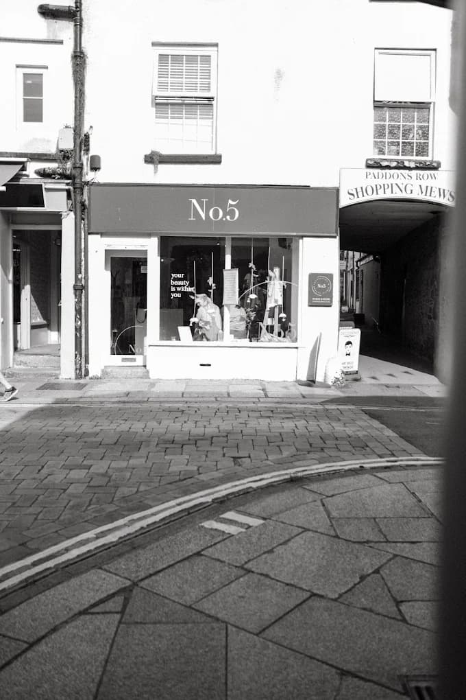 No 5 Aesthetic & Beauty Clinic