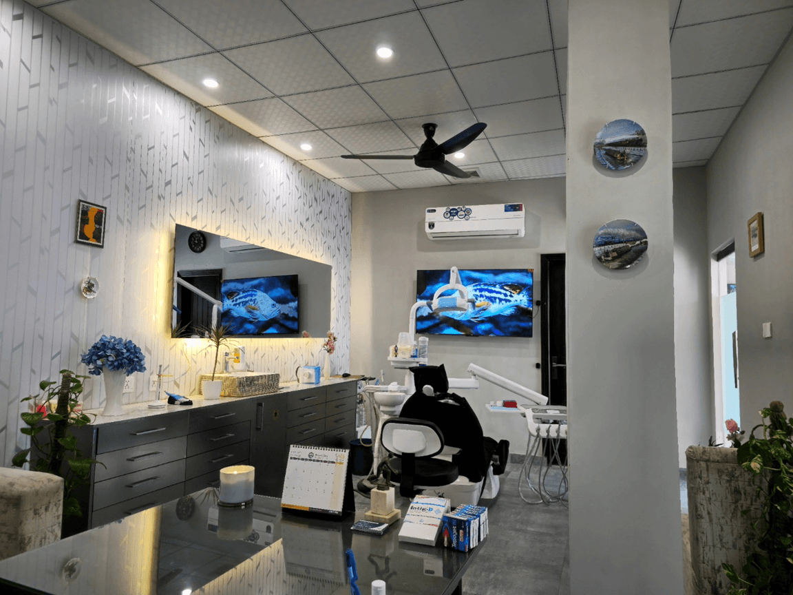 BrightSmile: Dental & Aesthetic