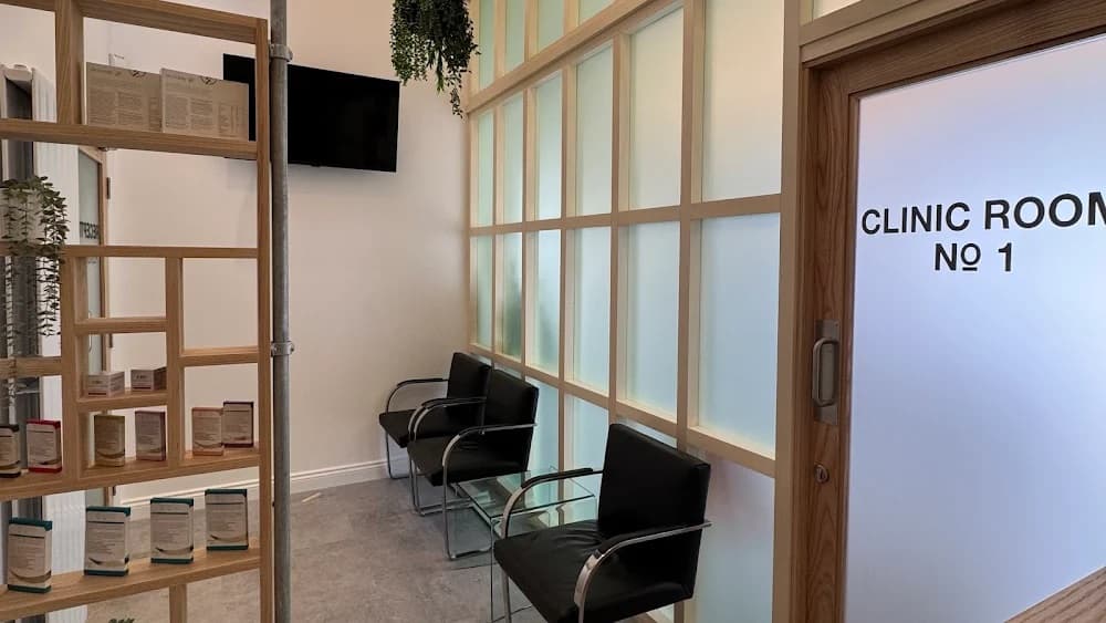 Dr Helen Marsden Aesthetics