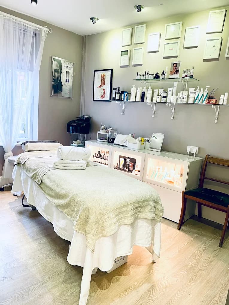 Fresh & Fabulous Aesthetic Beauty Salon
