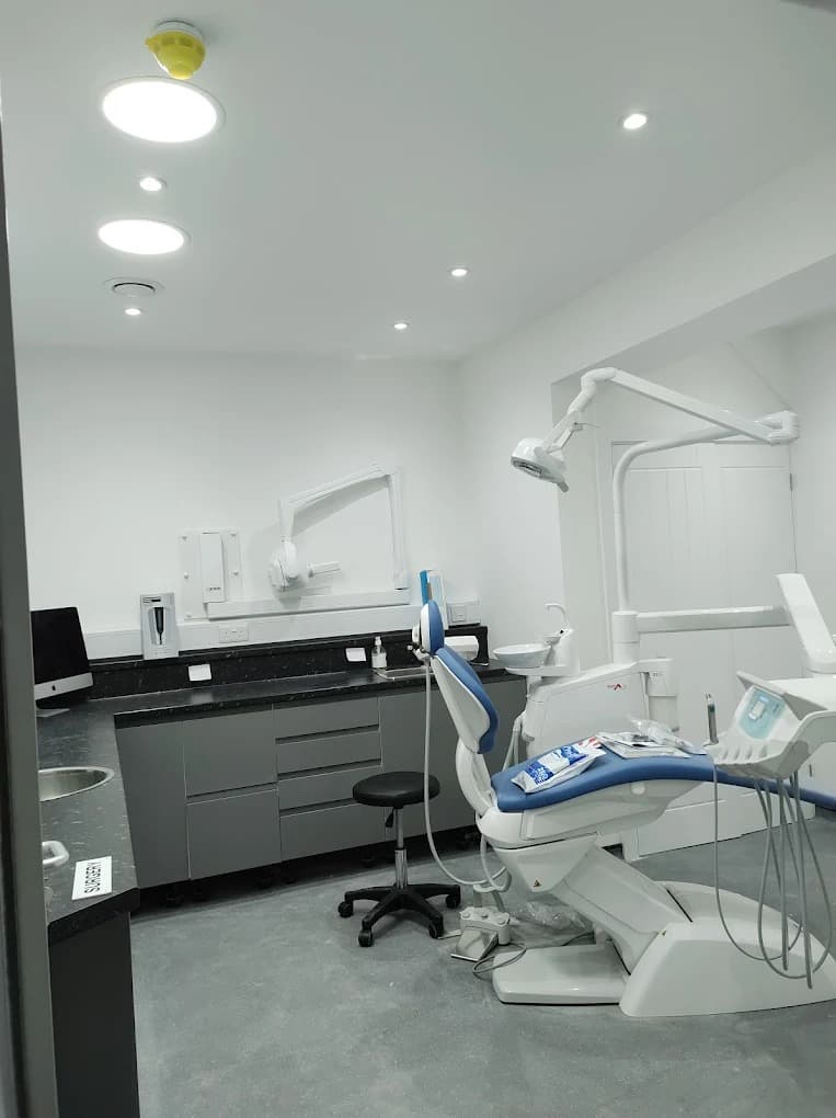 U'R Smile Dental & Aesthetic Clinic
