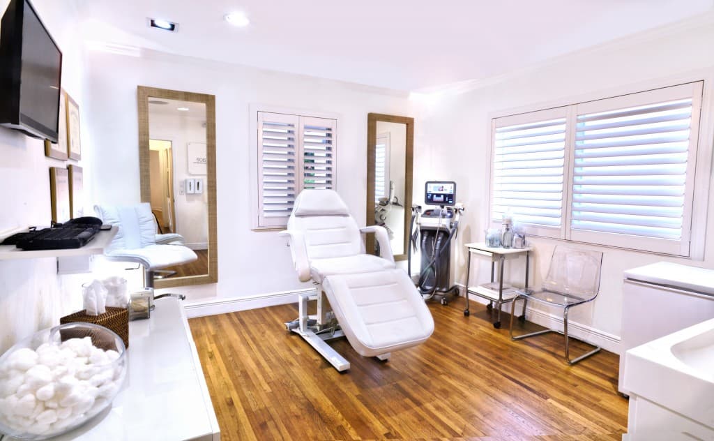 Jannelle's Naked Face Medspa