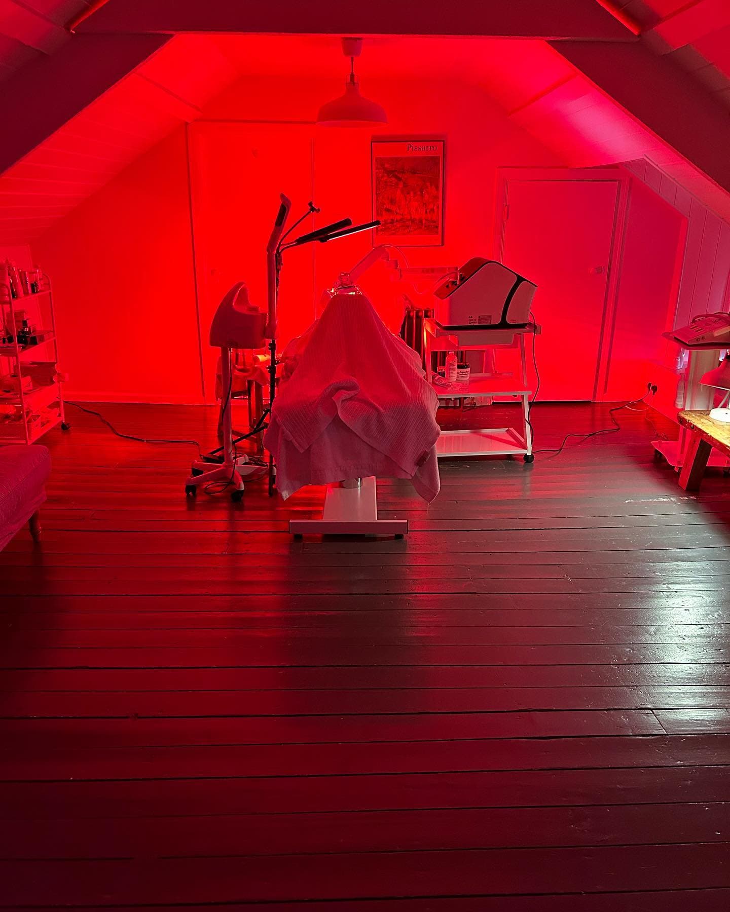 Sarah Nicolson Facialist