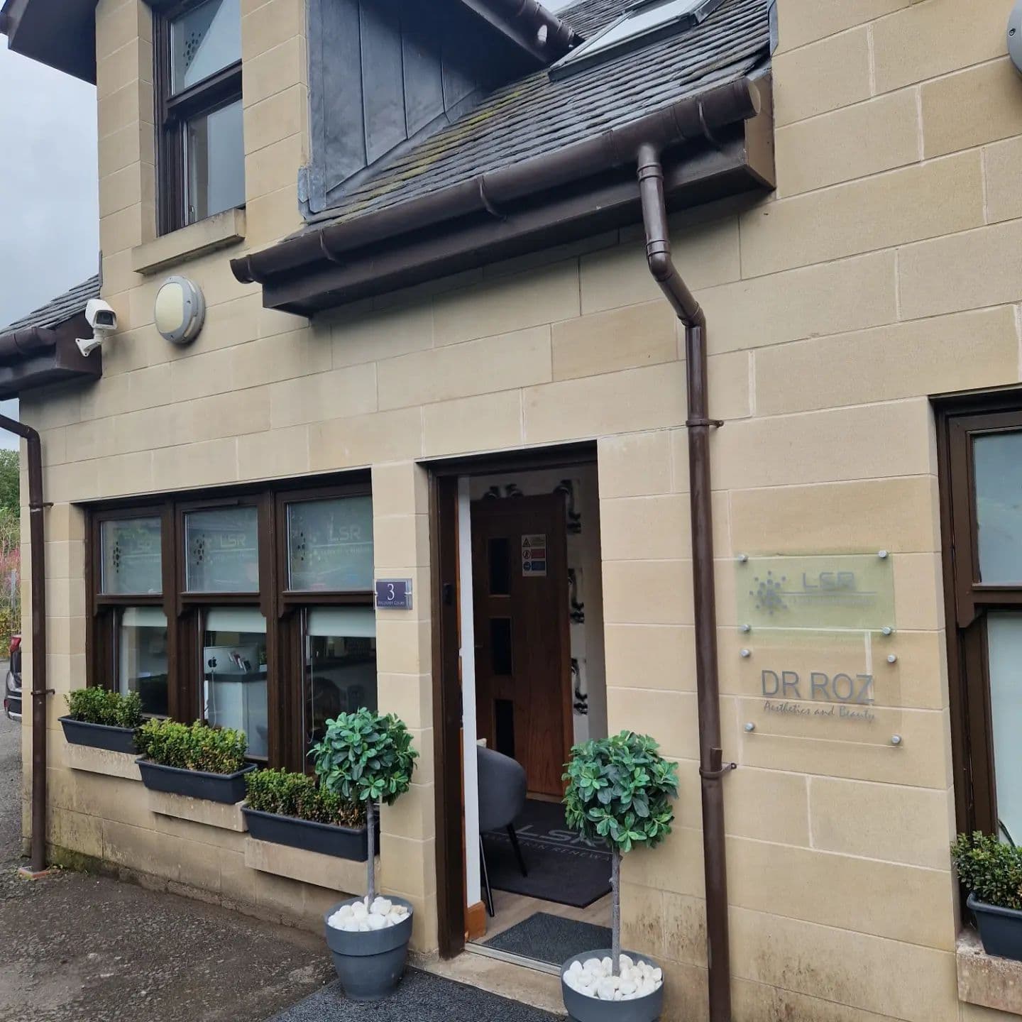 Dr Roz Aesthetics