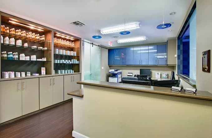 Tory Sullivan MD: Sullivan Dermatology