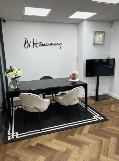 Dr Hennessy Cosmetic Clinic (PR2 5DB)
