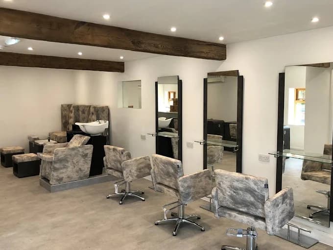 The Salon at Maxy Farm