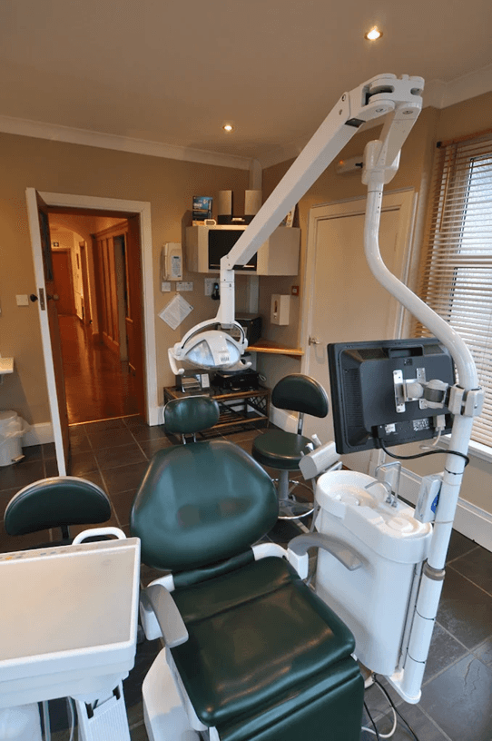 Cherrybank Dental Spa (PH2 0LY)