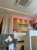 Honesty Aesthetic Lounge