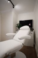 Dr Uraiqat Aesthetics