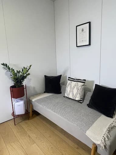 Dr Knowles Aesthetics