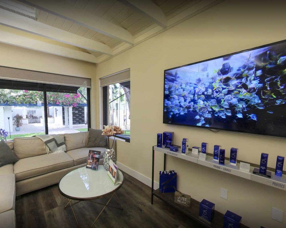 Lavish Laser Med Spa (33133)