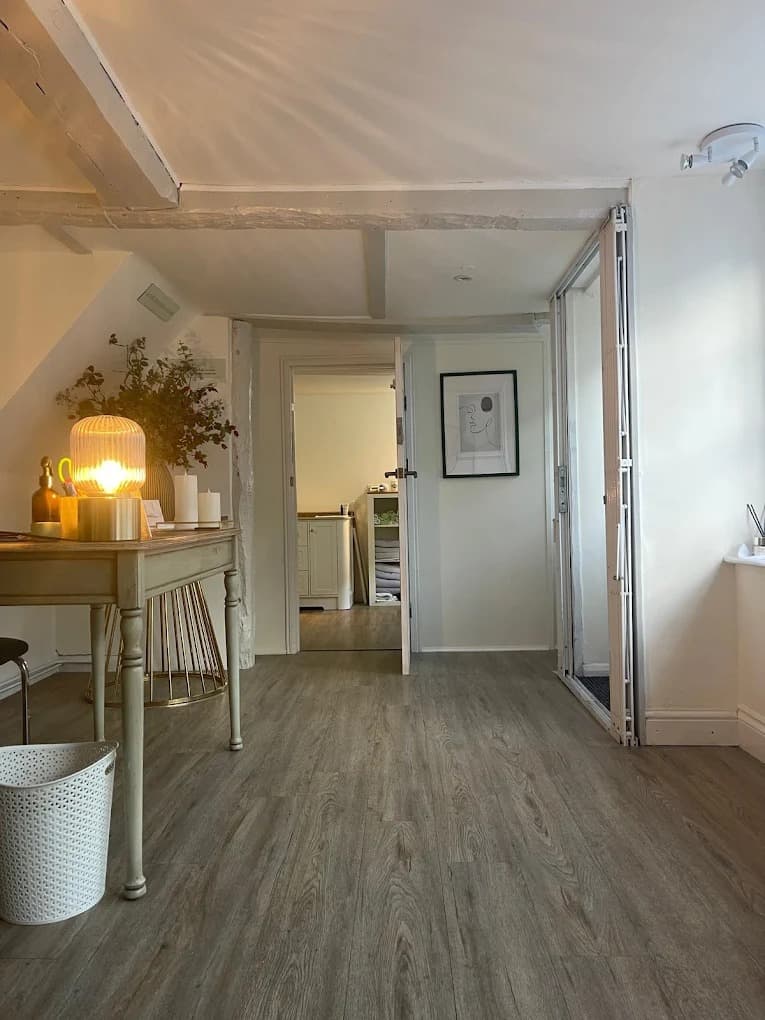 Carly Kent - Skin Health and Ageing Specialist