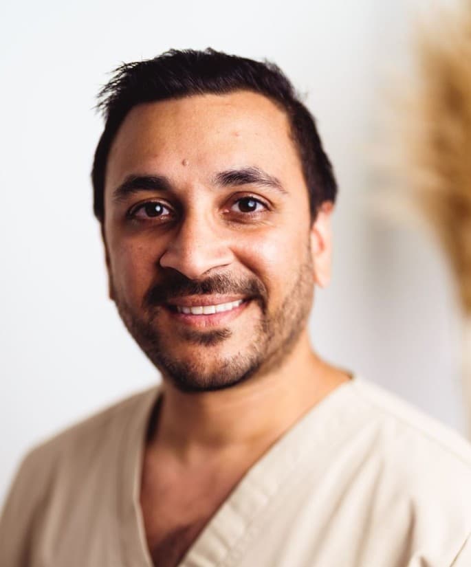 Dr Savan Shah (Dr Savan)