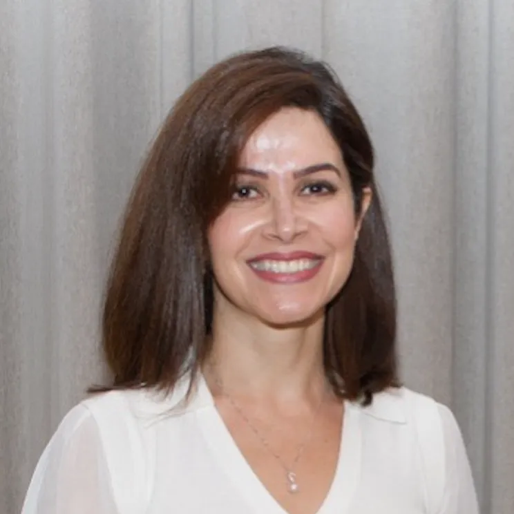 Dr Naz Tadayon