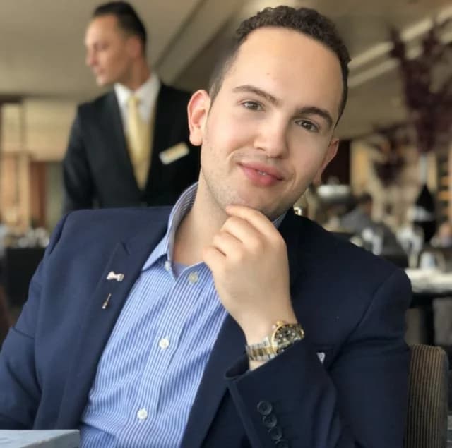 Dr Ahmed El Muntasar