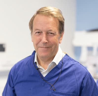 Dr Richard E. Ashton