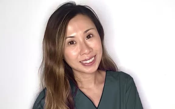 Dr Eelyn Tay