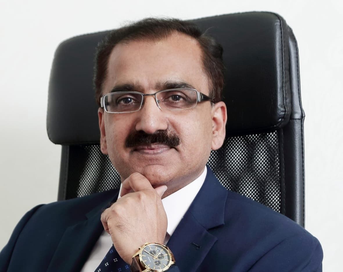 Mr Mumtaz Hussain FRCS (Plast)