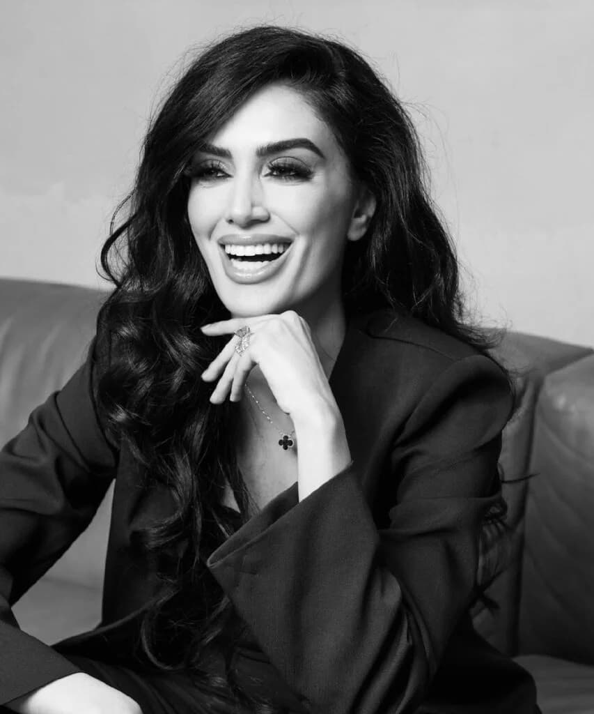 Dr Zoya (Zoya Jahan Awan)