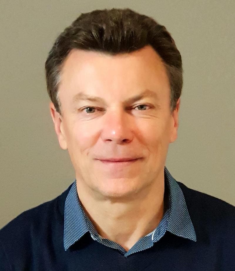 Dr Marcus (James) Thomas