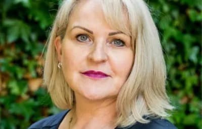 Melanie (Mel) Recchia