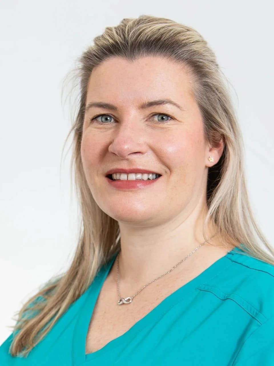 Dr Laura Garner