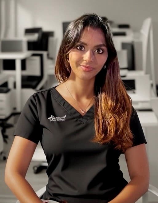 Dr Rina Shah