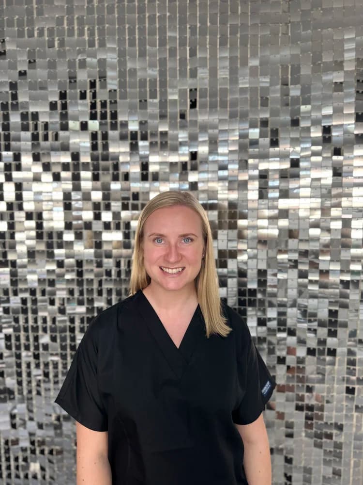 Becca (Oakes Aesthetics) — full name not provided on clinic site