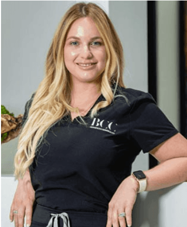 Julia (Julie) Pernas